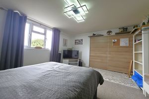 Bedroom - click for photo gallery